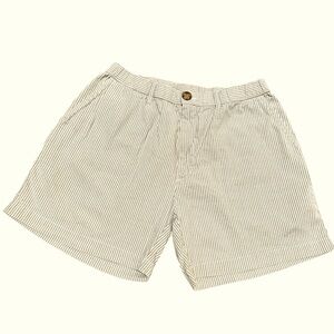 Chubbies Classic Seersucker Men's Shorts white and tan stripe size medium